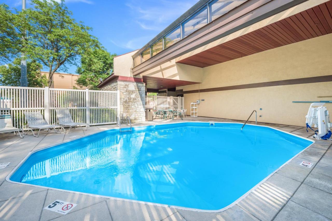 Red Roof Inn Columbus - Гроув Сити Екстериор снимка