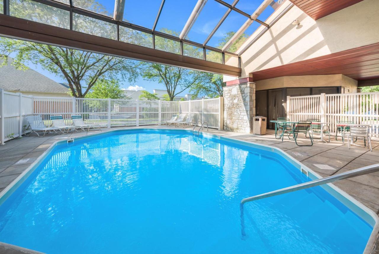 Red Roof Inn Columbus - Гроув Сити Екстериор снимка